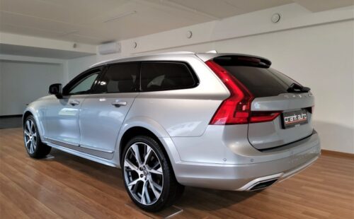 crank auto volvo volvov90 crosscountry universaal uus mugav